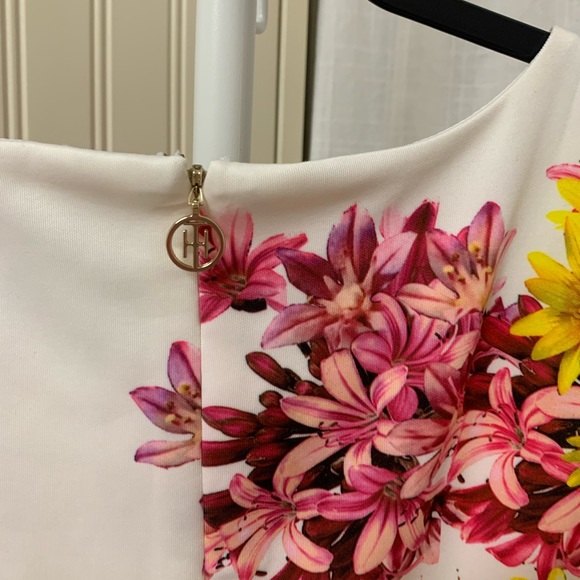 Tommy Hilfiger Floral Sheath Dress with Pockets - Picture 4 of 7